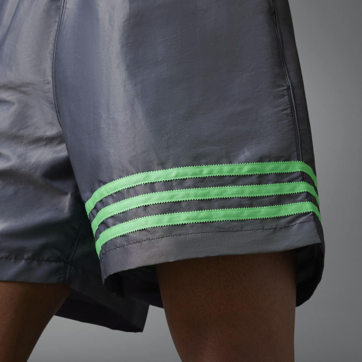 Adidas Adicolor Neuclassics Shorts. 5