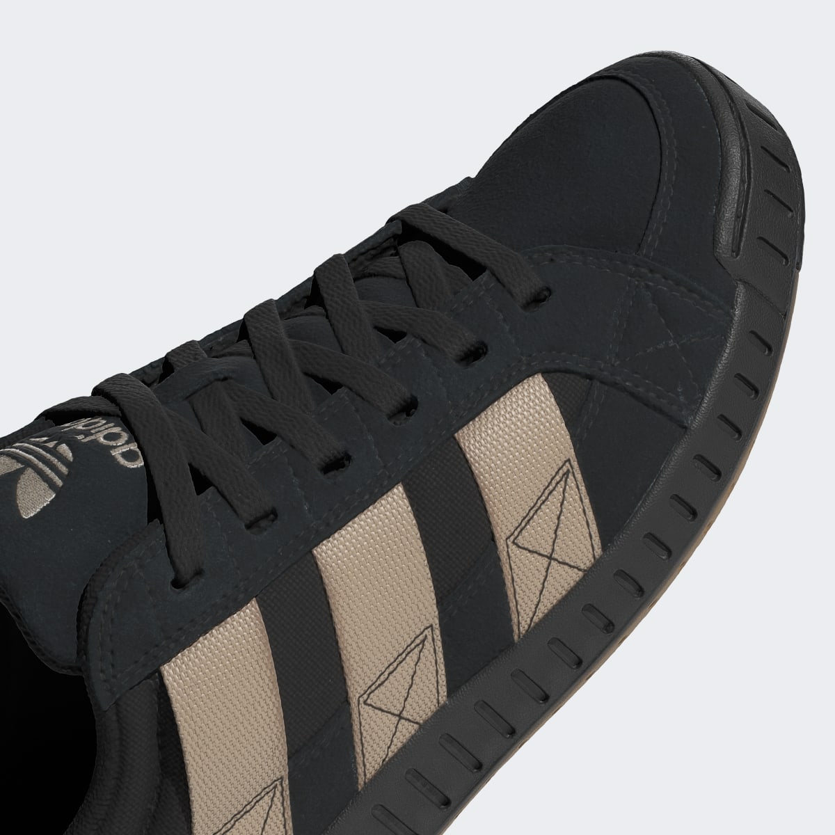 Adidas Chaussure LWST. 9
