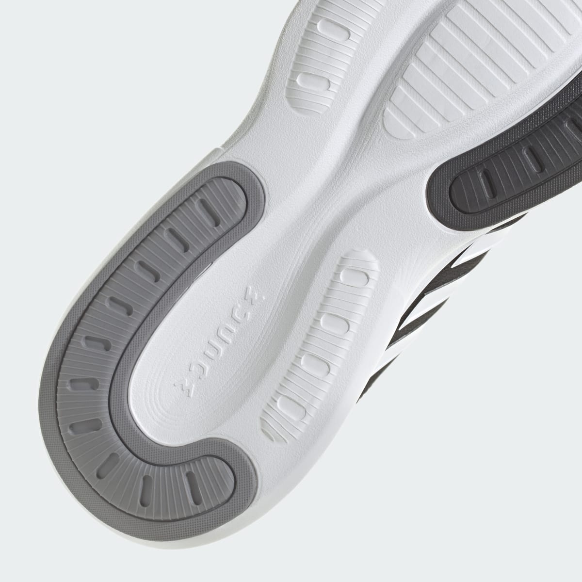 Adidas AlphaEdge + Schuh. 10