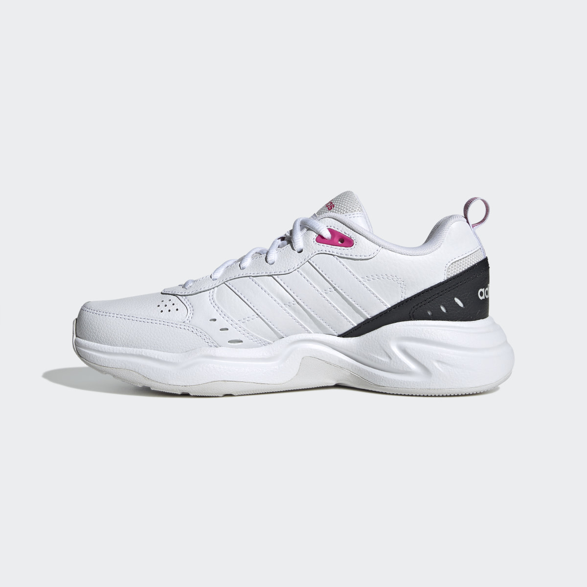 Adidas Chaussure Strutter. 7