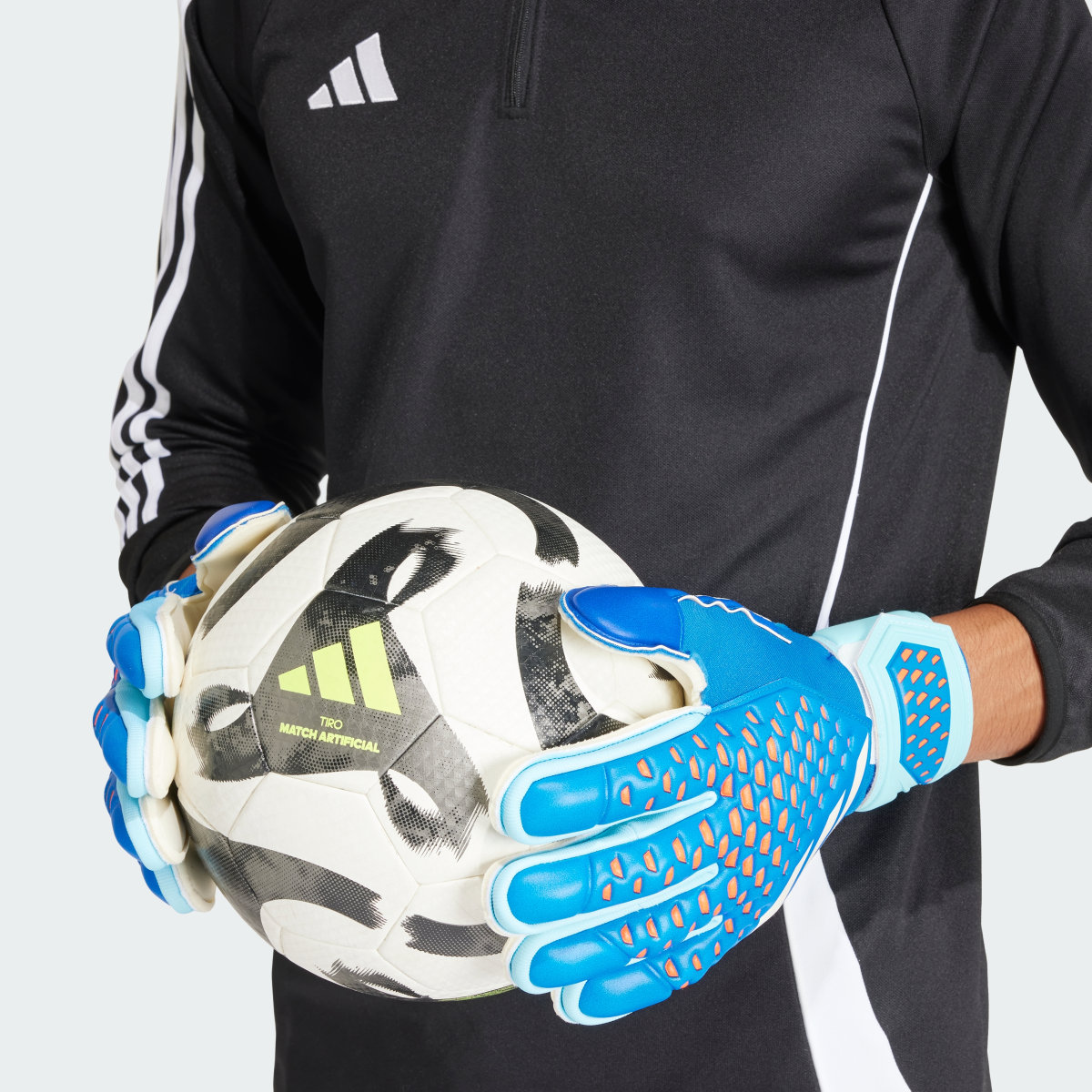 Adidas Predator Match Fingersave Gloves. 6