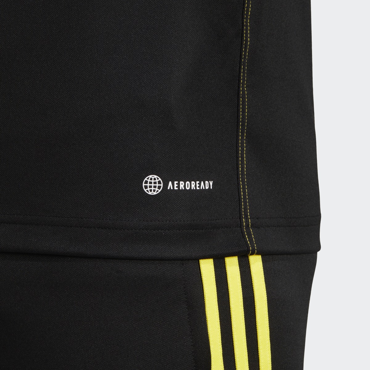 Adidas Haut d'entraînement Tiro 23 Club. 8