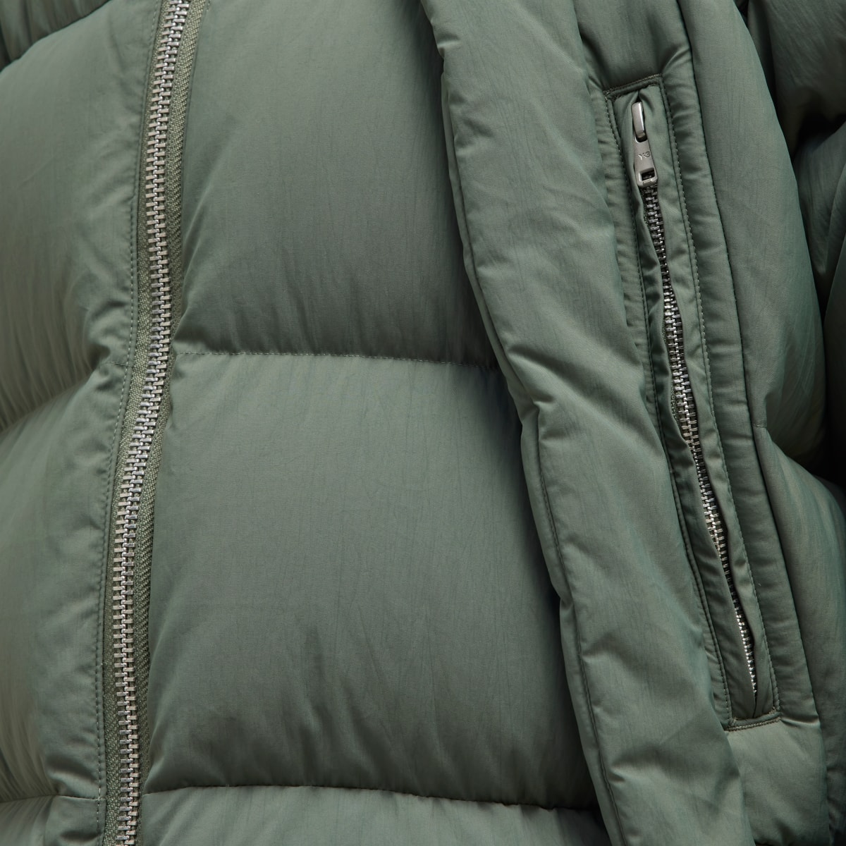 Adidas Y-3 Puffer Jacket. 6