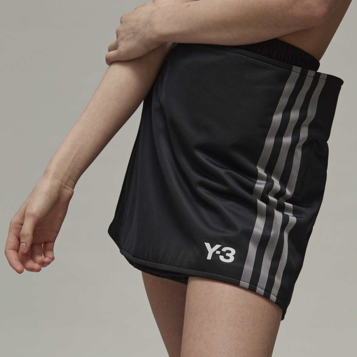 Adidas Falda pantalón Firebird Y-3. 9