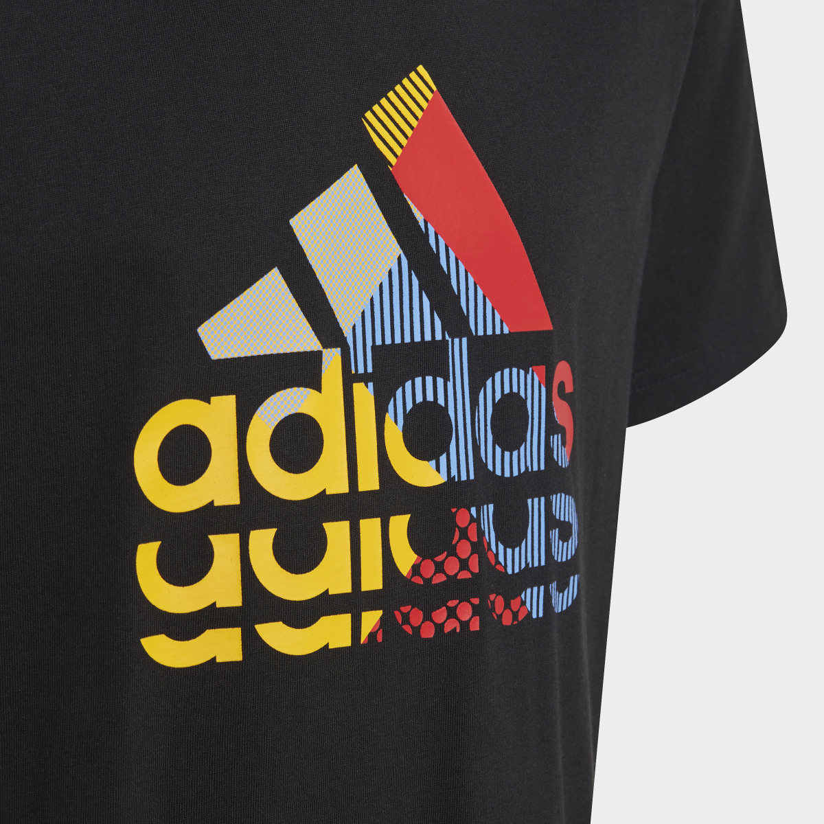 Adidas Graphic Tişört. 6