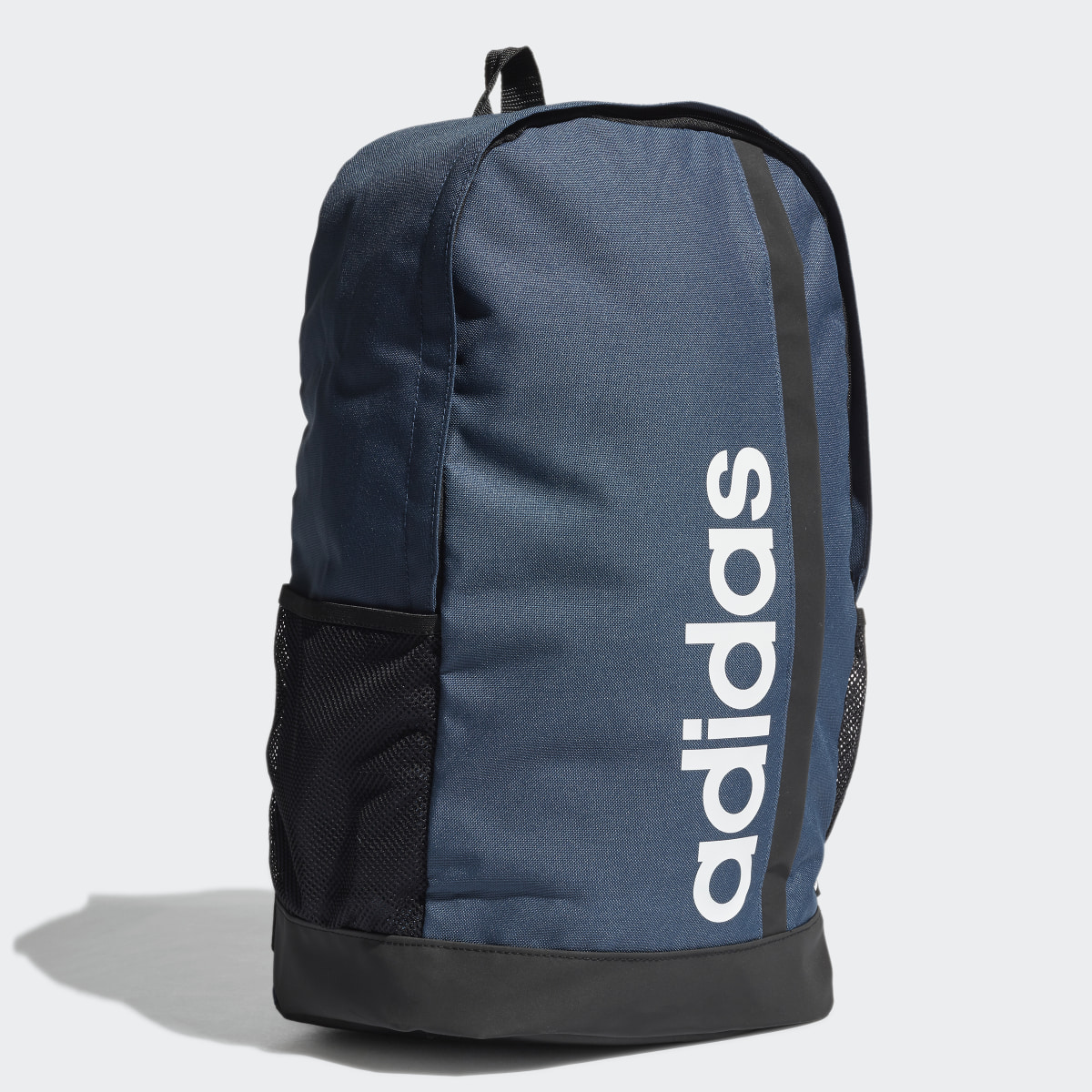 Adidas Mochila Essentials Logo. 4