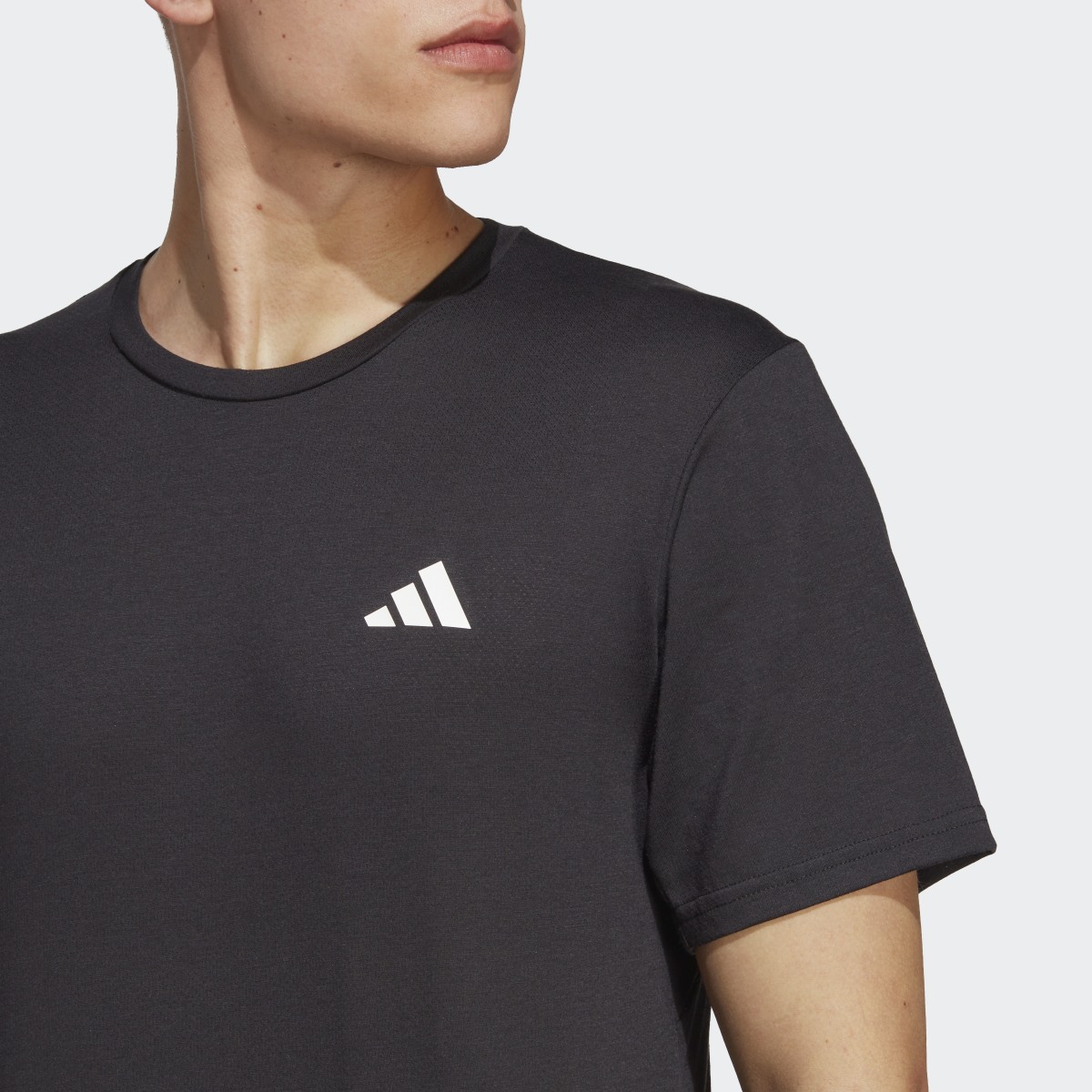 Adidas Camiseta Train Essentials Comfort Training. 6