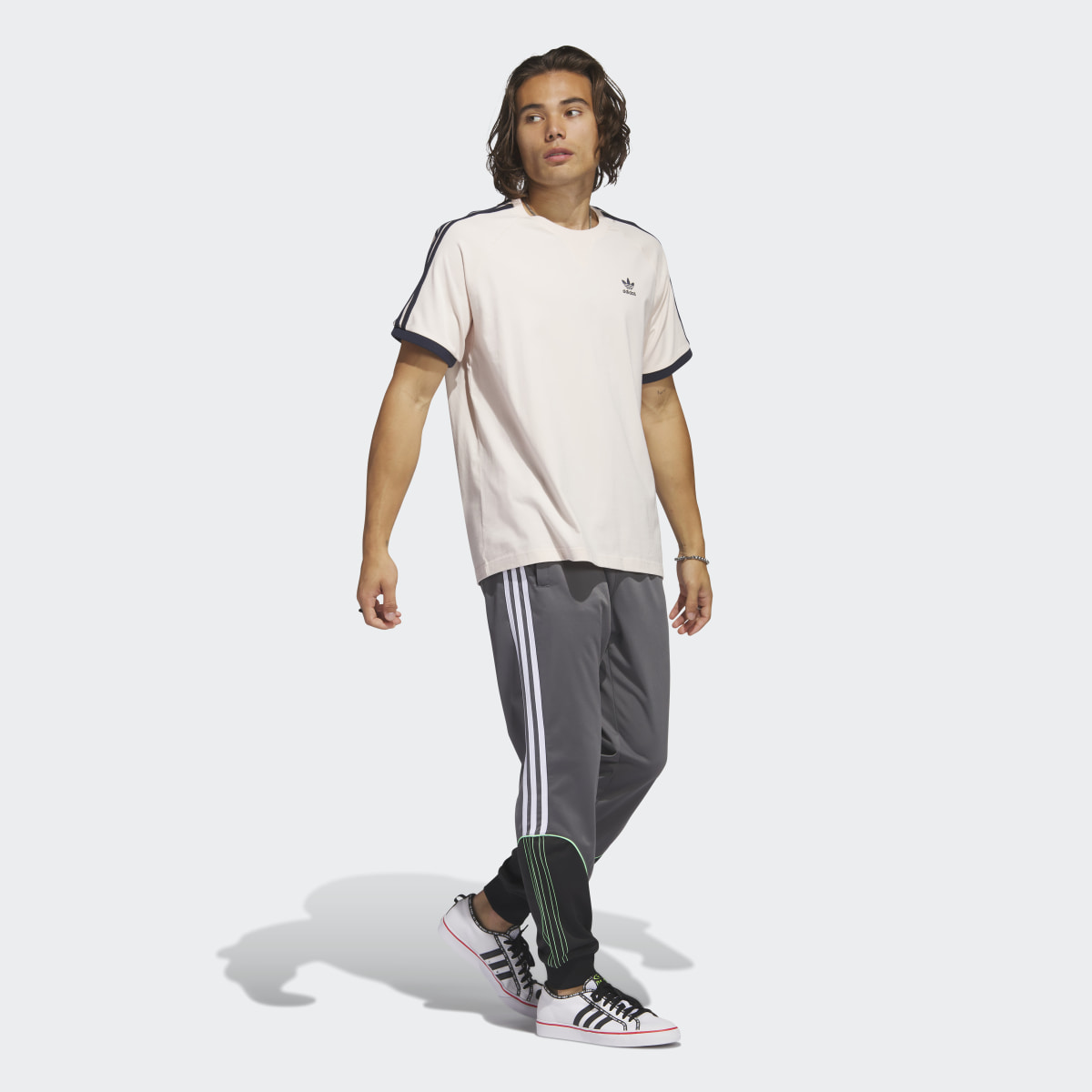 Adidas Playera SST 3 Franjas. 4