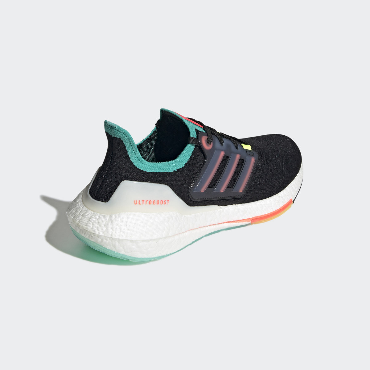 Adidas Sapatilhas Ultraboost 22. 6