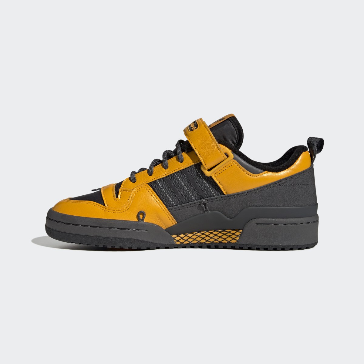 Adidas Forum 84 Camp Low Shoes. 9