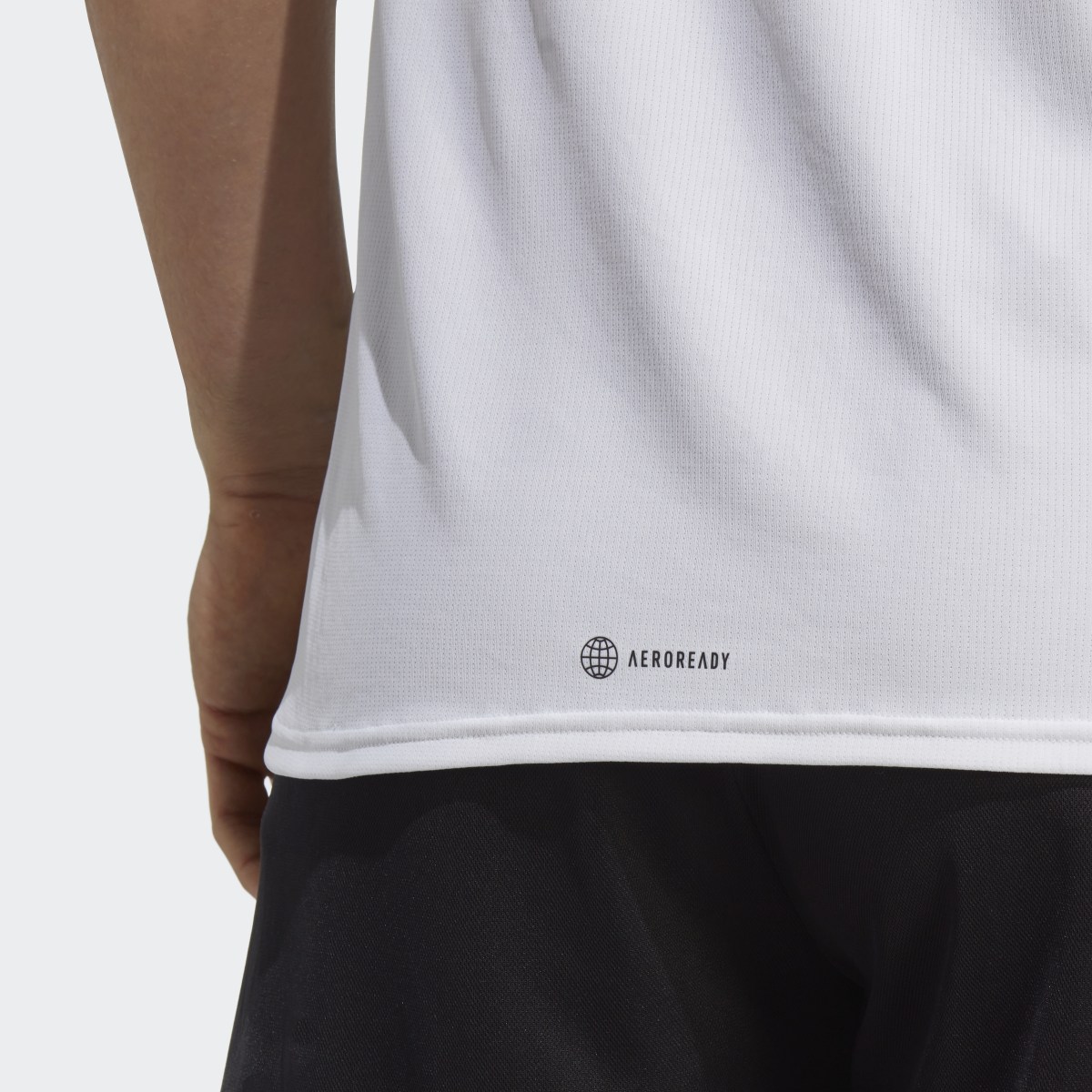 Adidas Playera sin Mangas de Entrenamiento Designed For Movement HIIT. 7