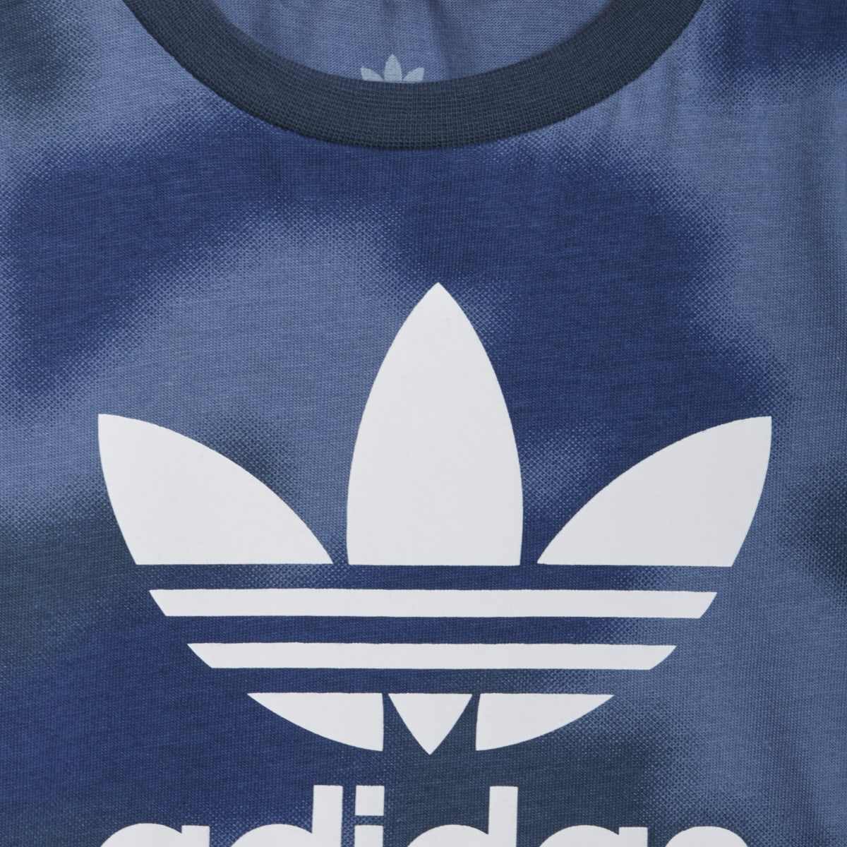 Adidas Playera con Estampado de Camuflaje. 6