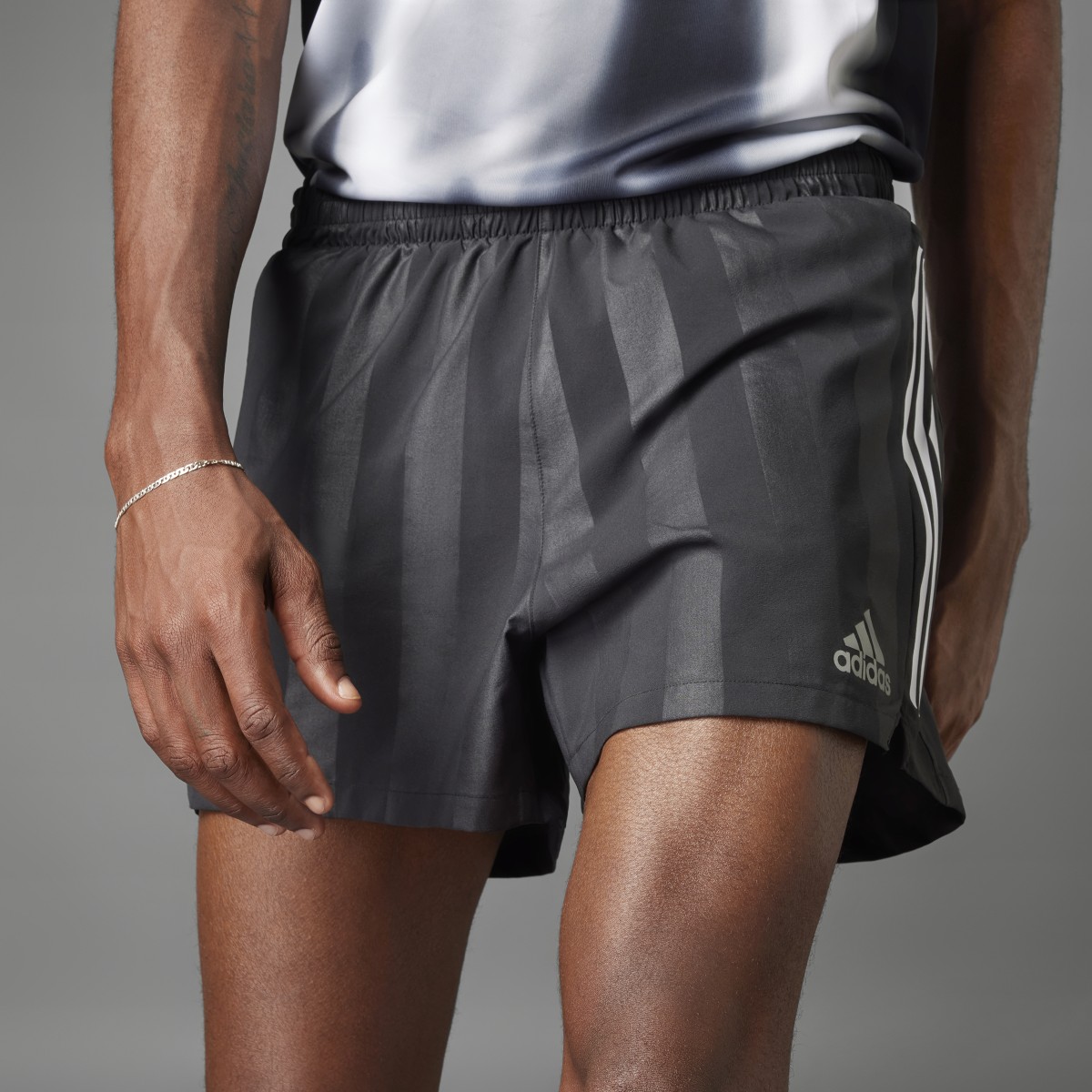 Adidas Short Break the Norm. 5