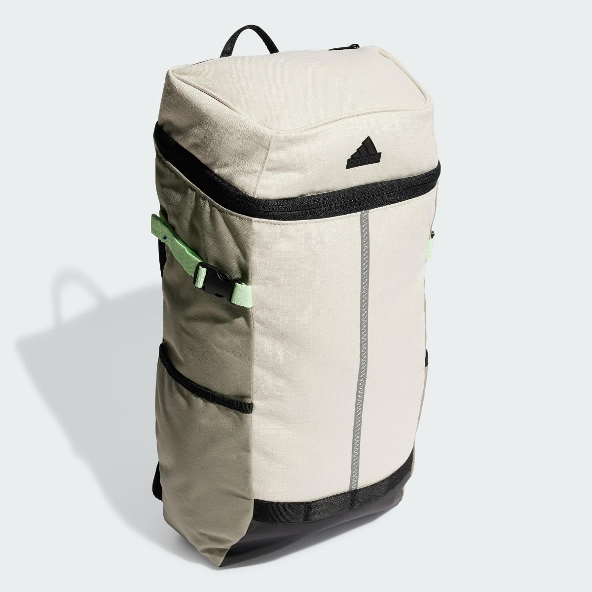 Adidas Xplorer Rucksack. 4