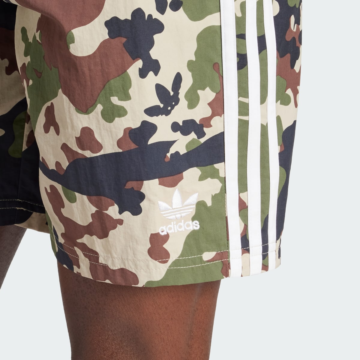 Adidas Camo Allover Print Badeshorts. 6