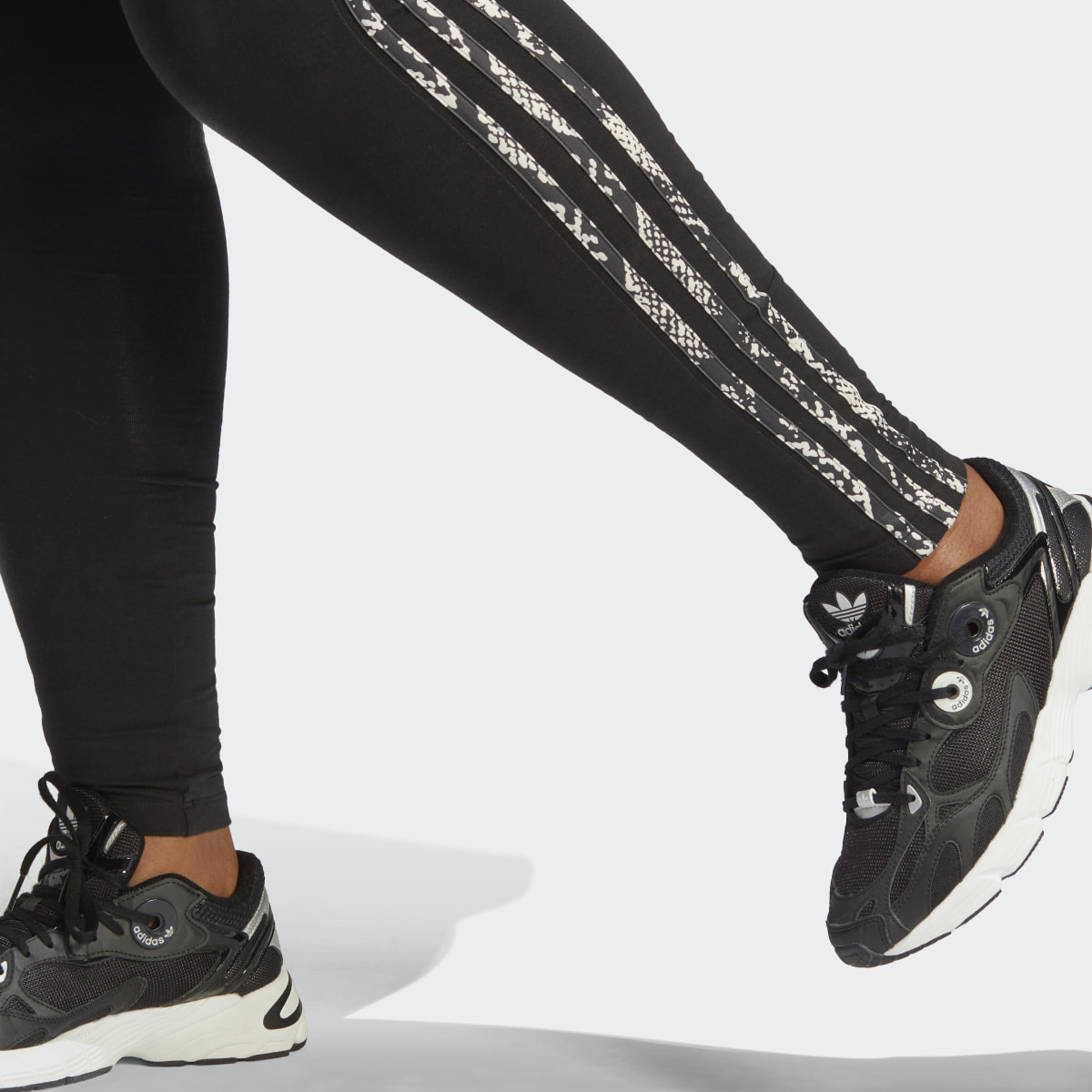 Adidas 3-Streifen Print Leggings – Große Größen. 7