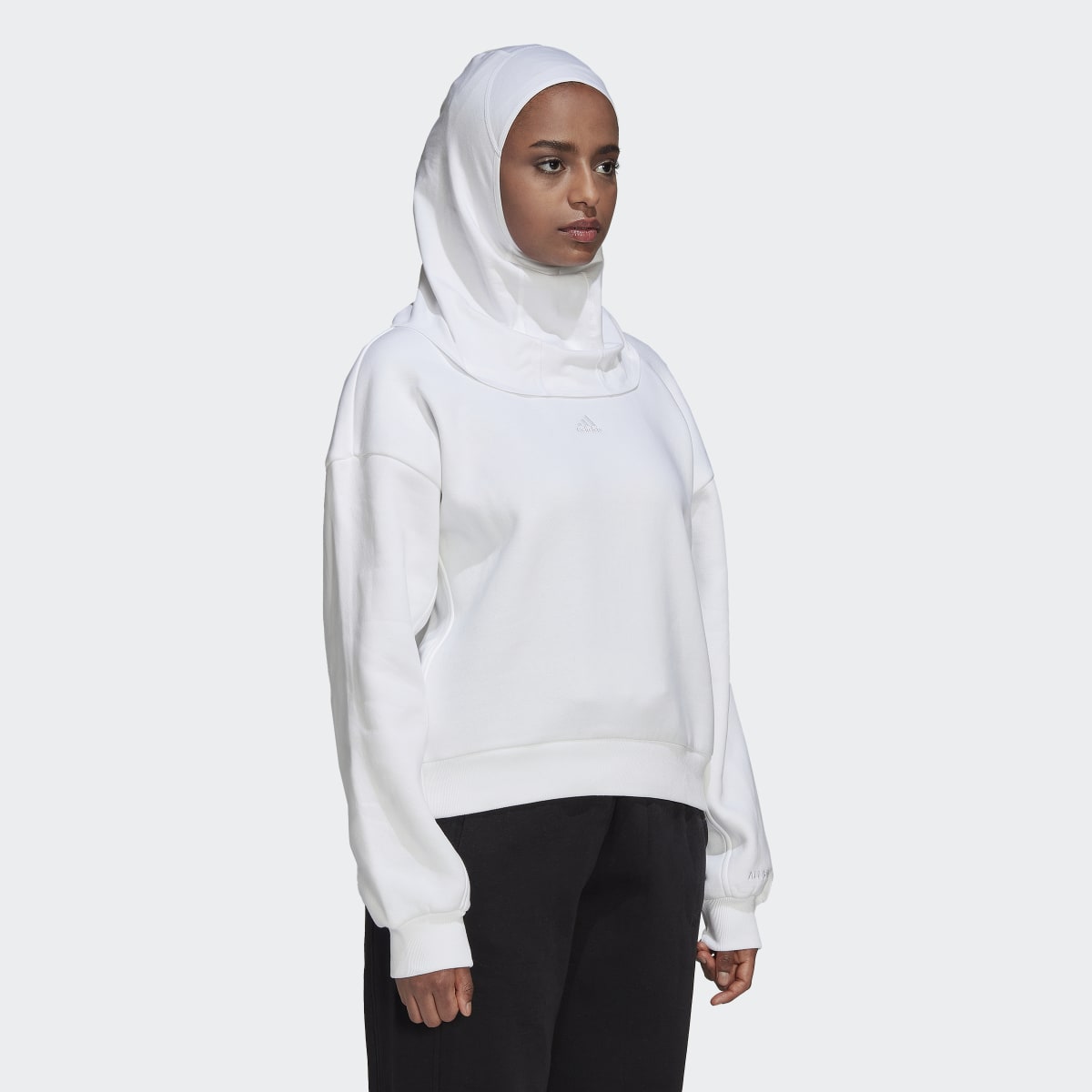 Adidas Future Icons Hijab. 4