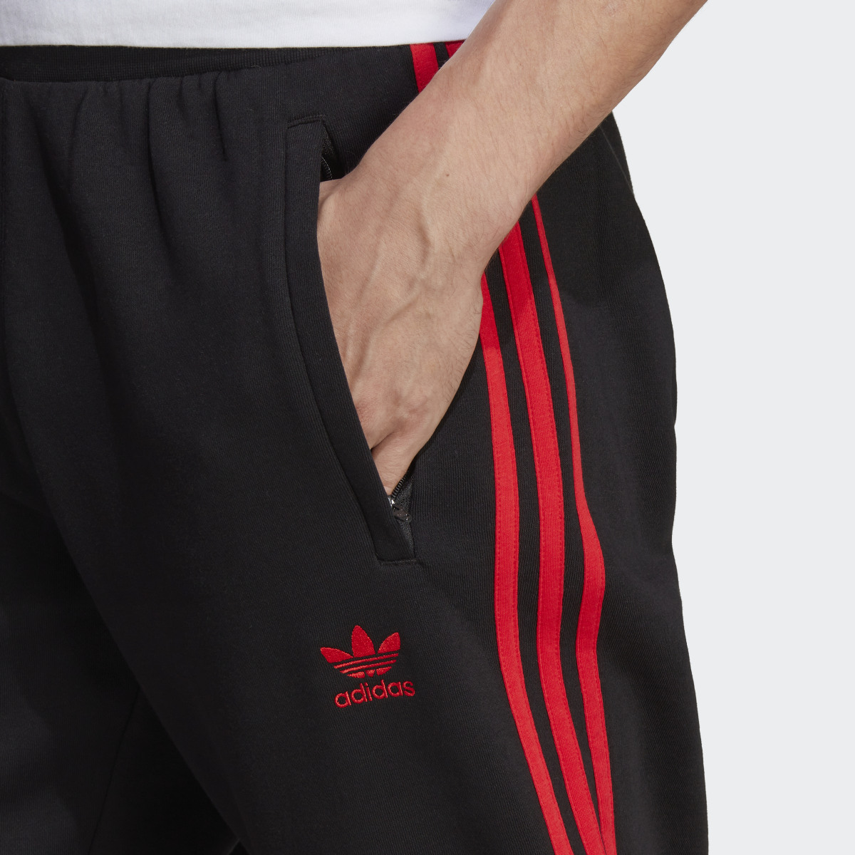 Adidas PANTS- FLEECE. 5