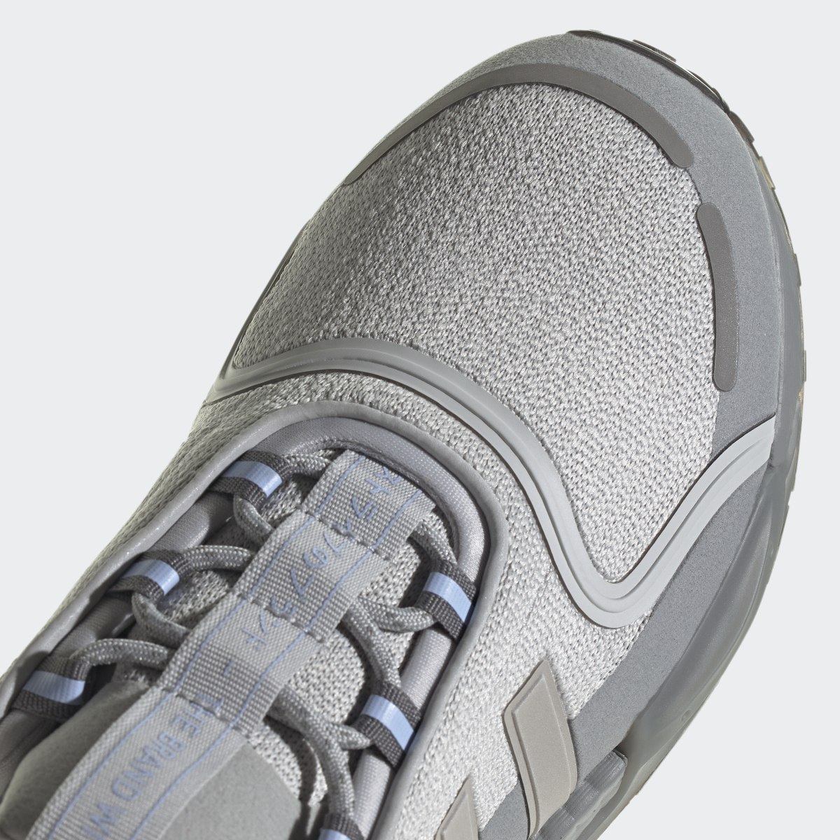 Adidas NMD_R1 V3 Schuh. 9