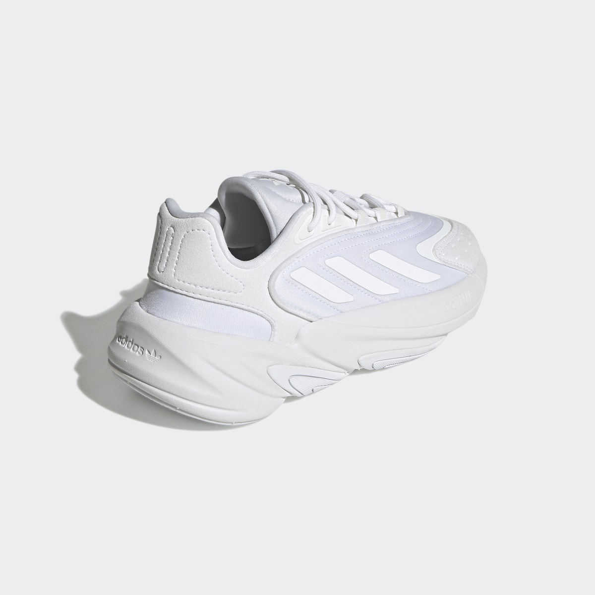 Adidas Chaussure Ozelia. 6