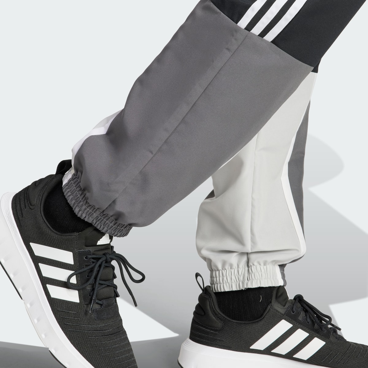 Adidas Dres Sportswear Colorblock 3-Stripes. 9