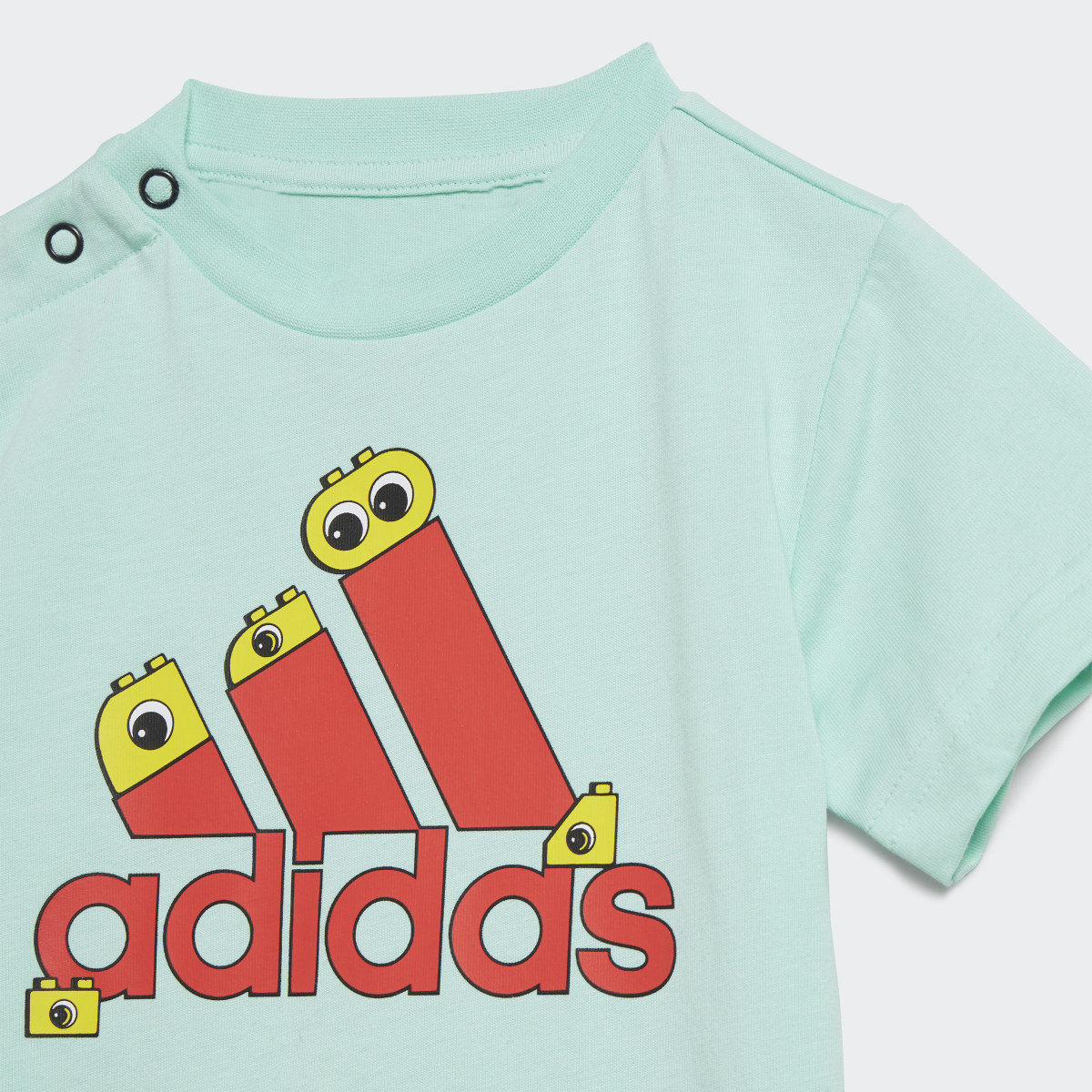 Adidas x Classic LEGO® Graphic Tee Kids. 5