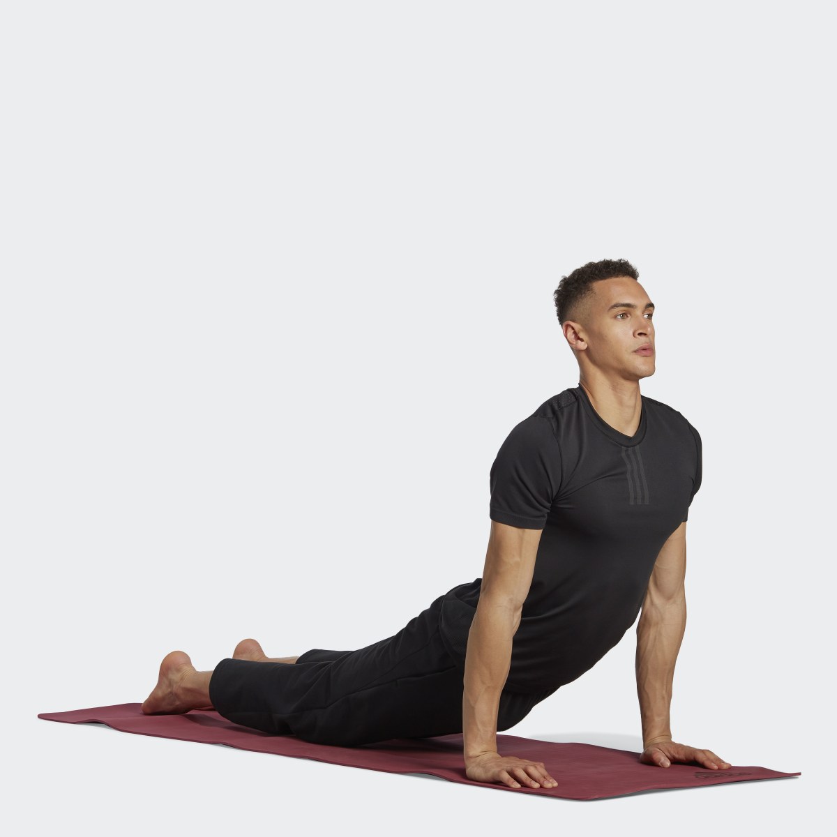 Adidas T-shirt d'entraînement de yoga sans coutures AEROKNIT Base. 4