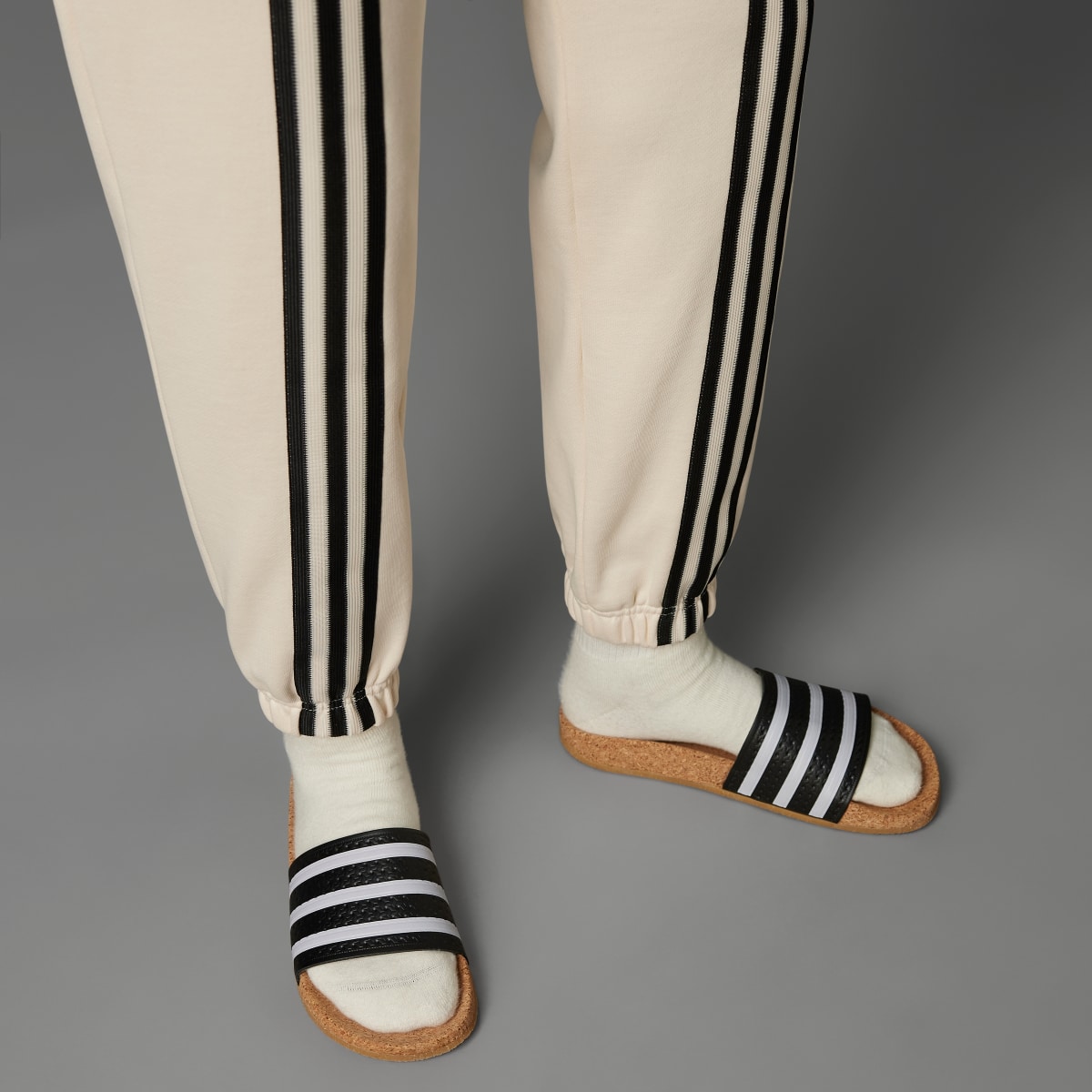 Adidas Calças 3-Stripes Adicolor 70s. 7