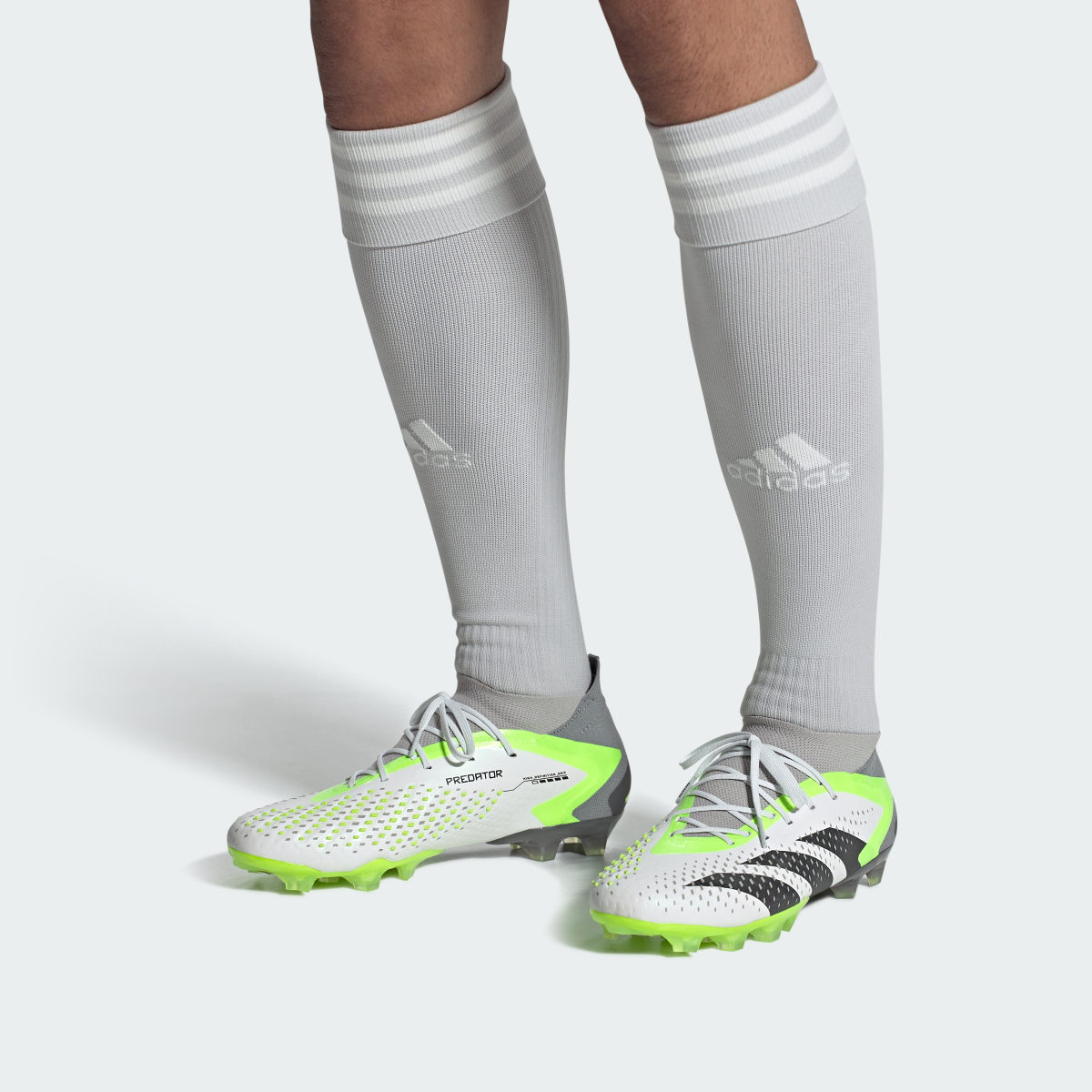 Adidas Botas de Futebol Predator Accuracy.1 – Relva artificial. 5