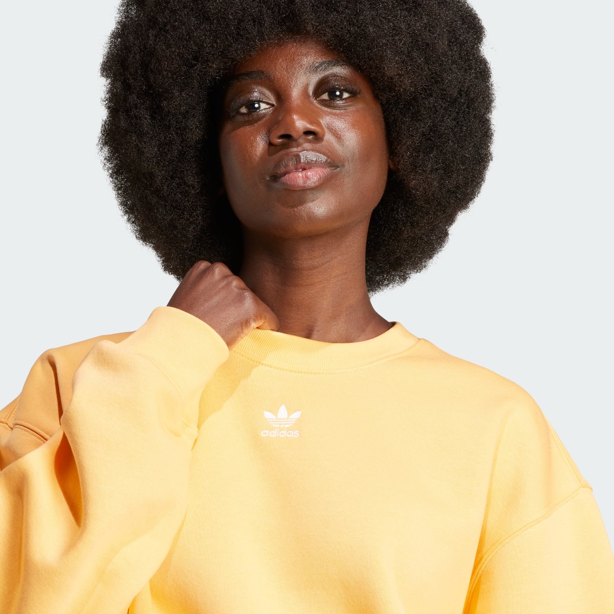 Adidas Adicolor Essentials Crew Sweatshirt. 6