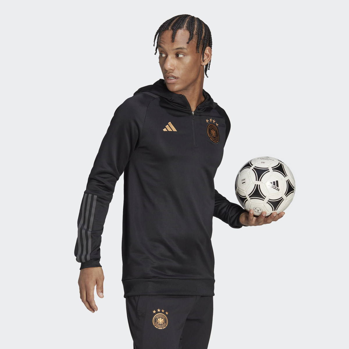 Adidas DFB Tiro 23 Hoodie. 4