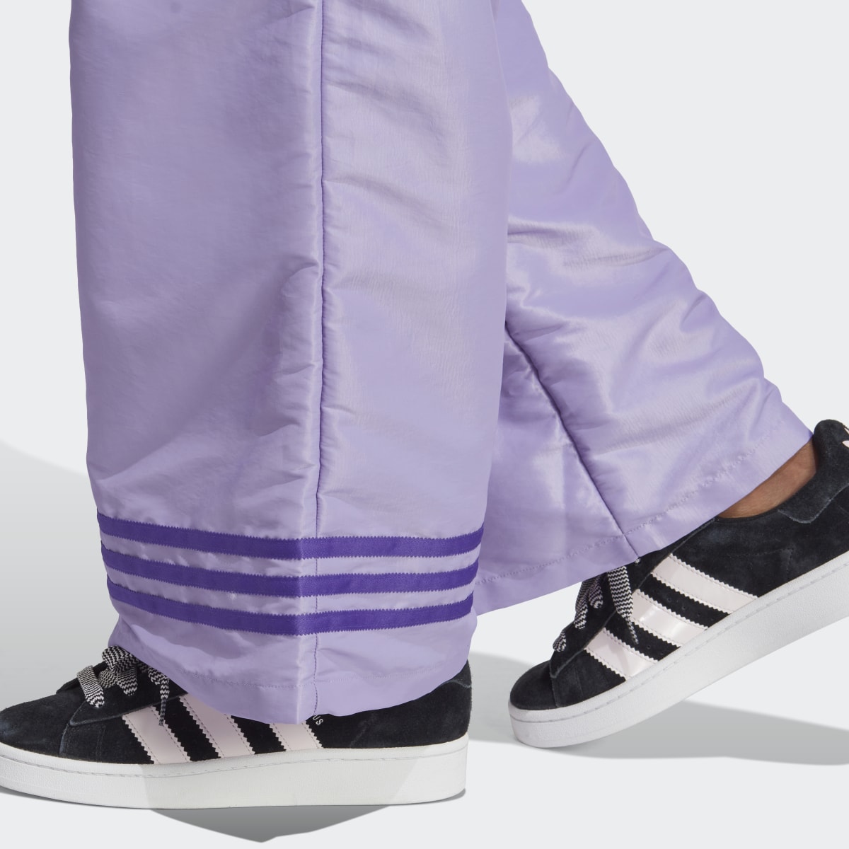 Adidas Pantalon à jambes larges. 6