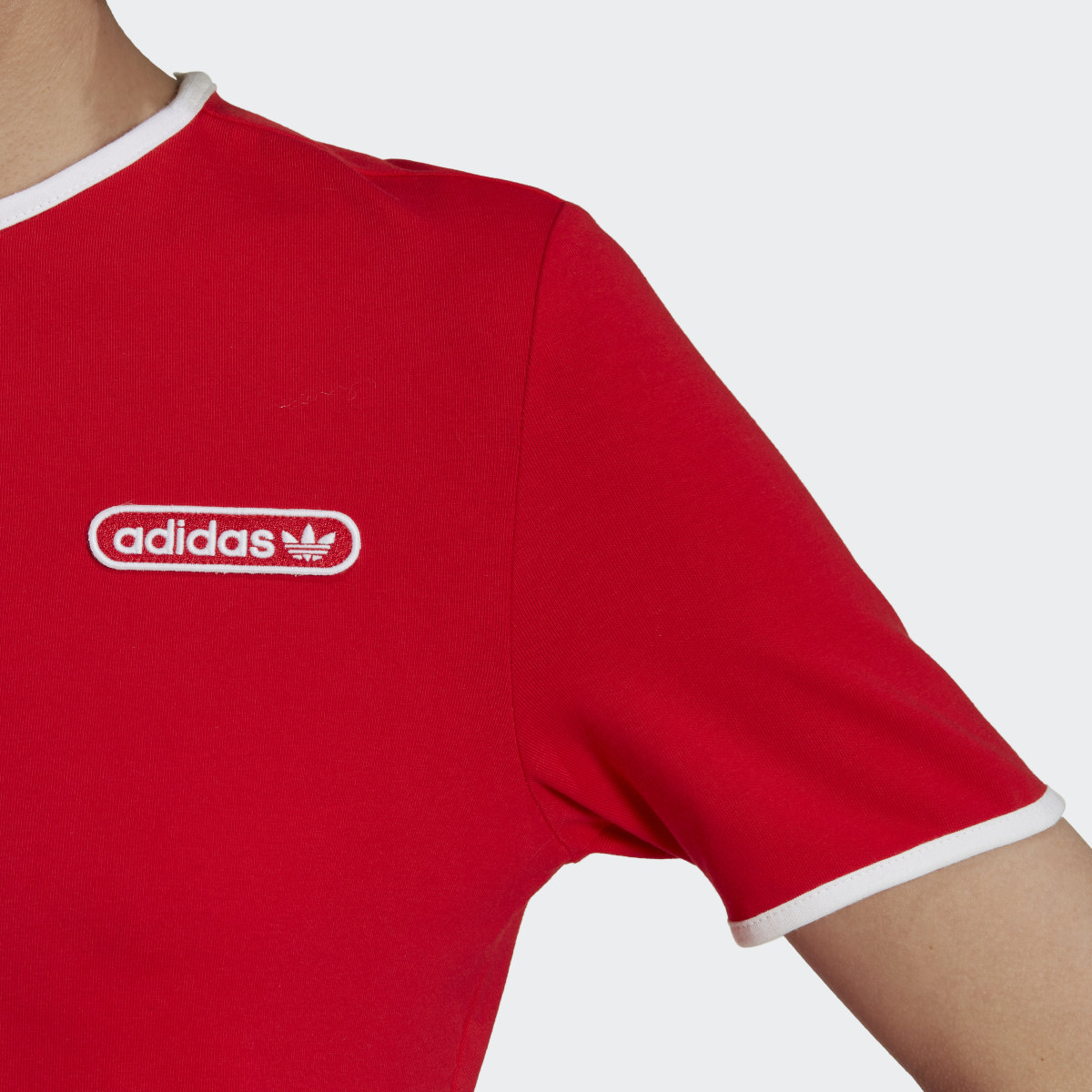 Adidas Crop T-Shirt with Binding Details. 7