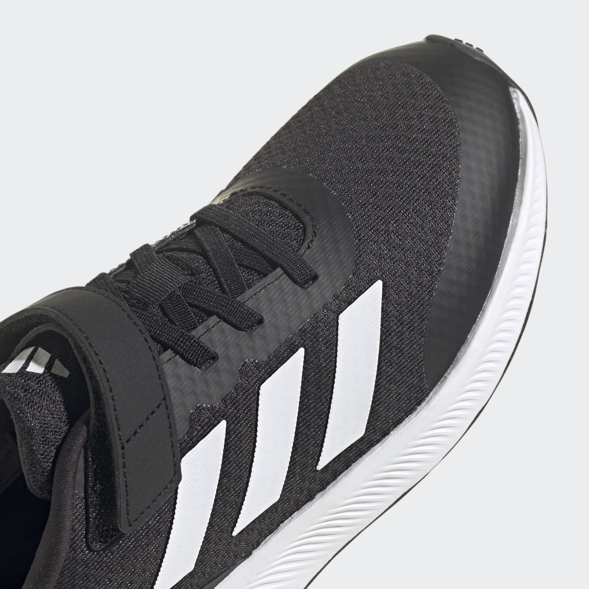 Adidas Chaussure à lacets élastiques et scratch RunFalcon 3.0. 10