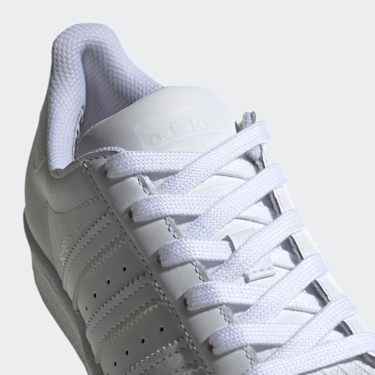 Adidas Chaussure Superstar. 10