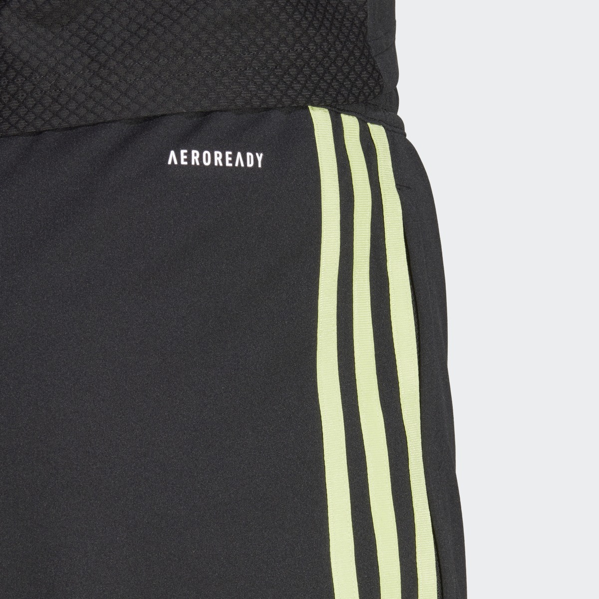 Adidas Pantalón corto entrenamiento Tiro 23 League. 6