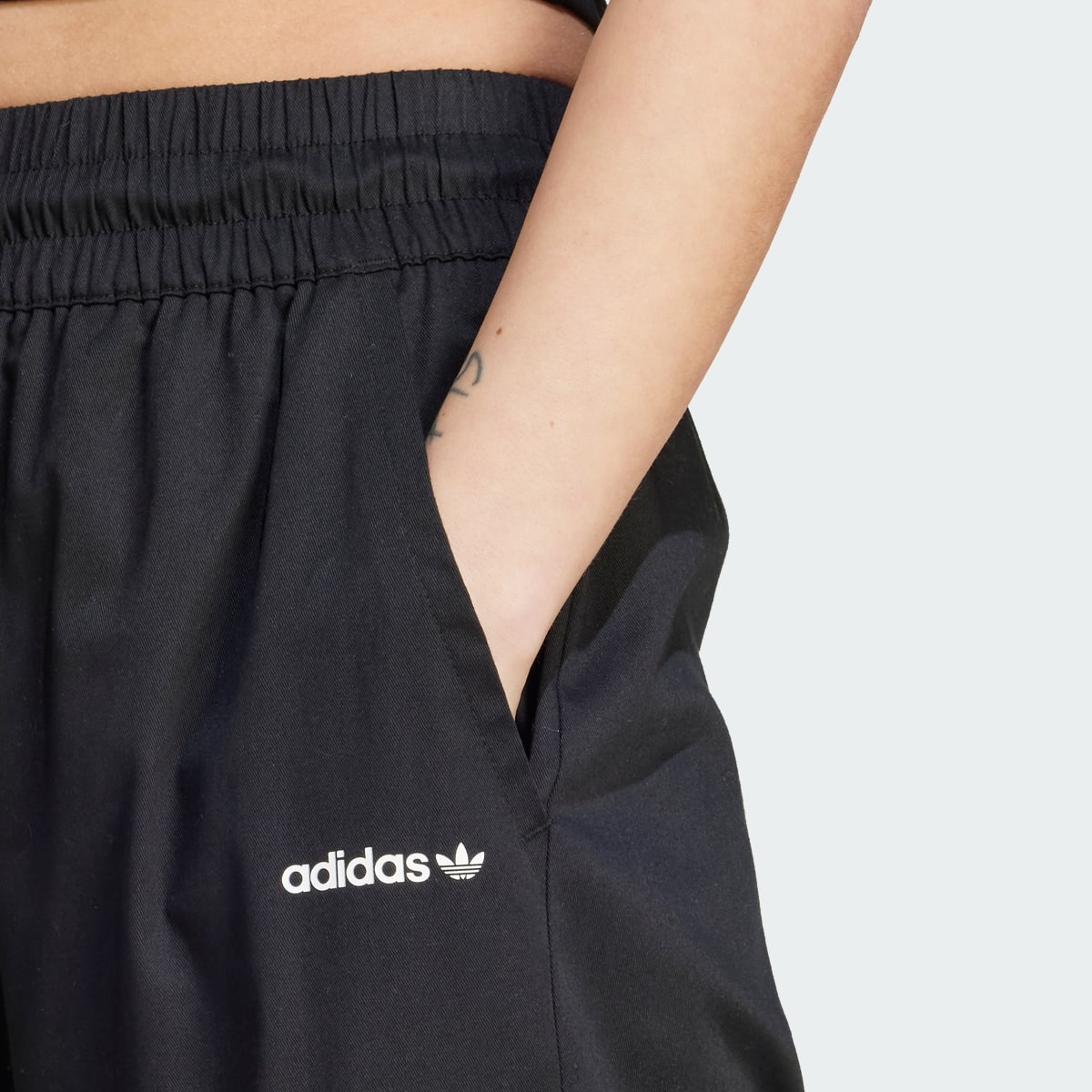 Adidas Cargohose. 5