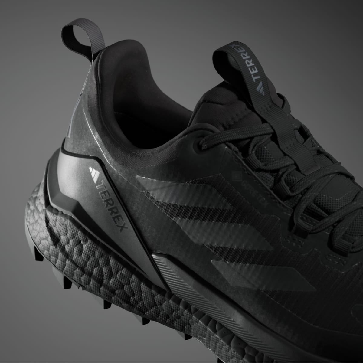 Adidas Chaussure de randonnée basse GORE-TEX Terrex Free Hiker 2.0. 10