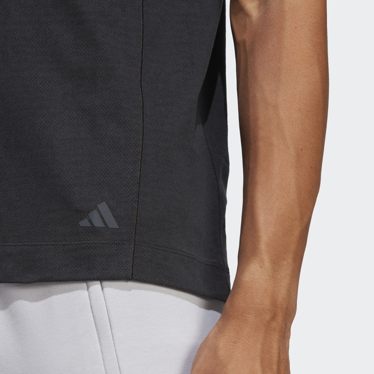 Adidas Playera de Entrenamiento Yoga. 7