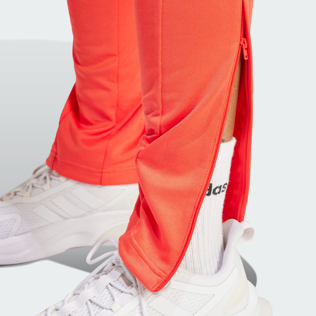 Adidas Tiro Joggers. 6
