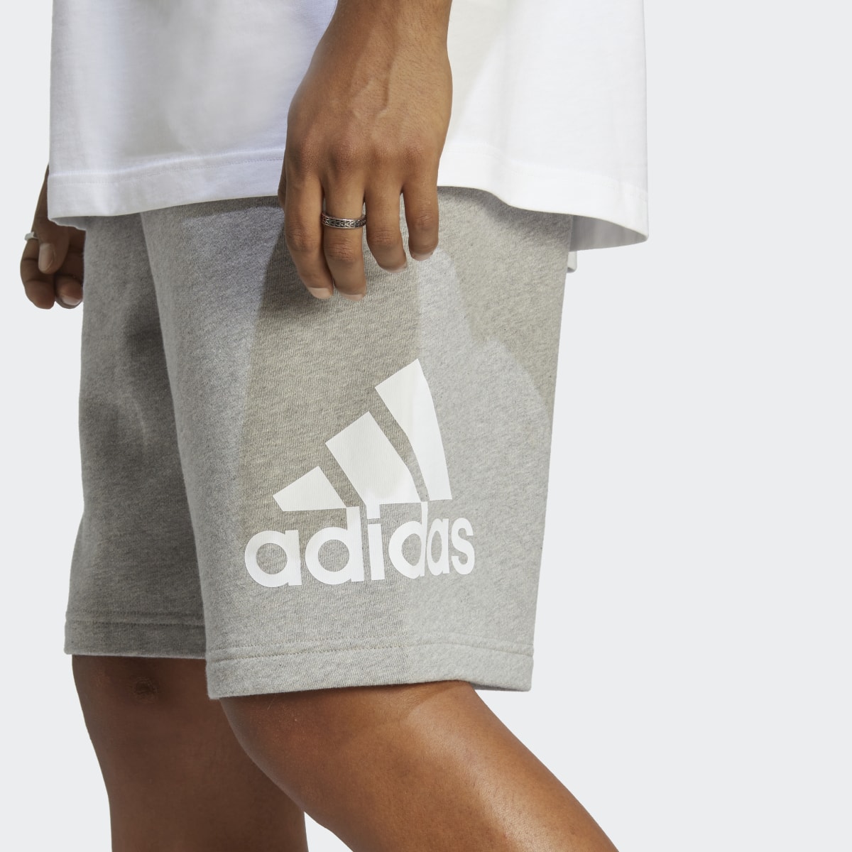 Adidas Shorts Essentials Logo Grande French Terry. 6