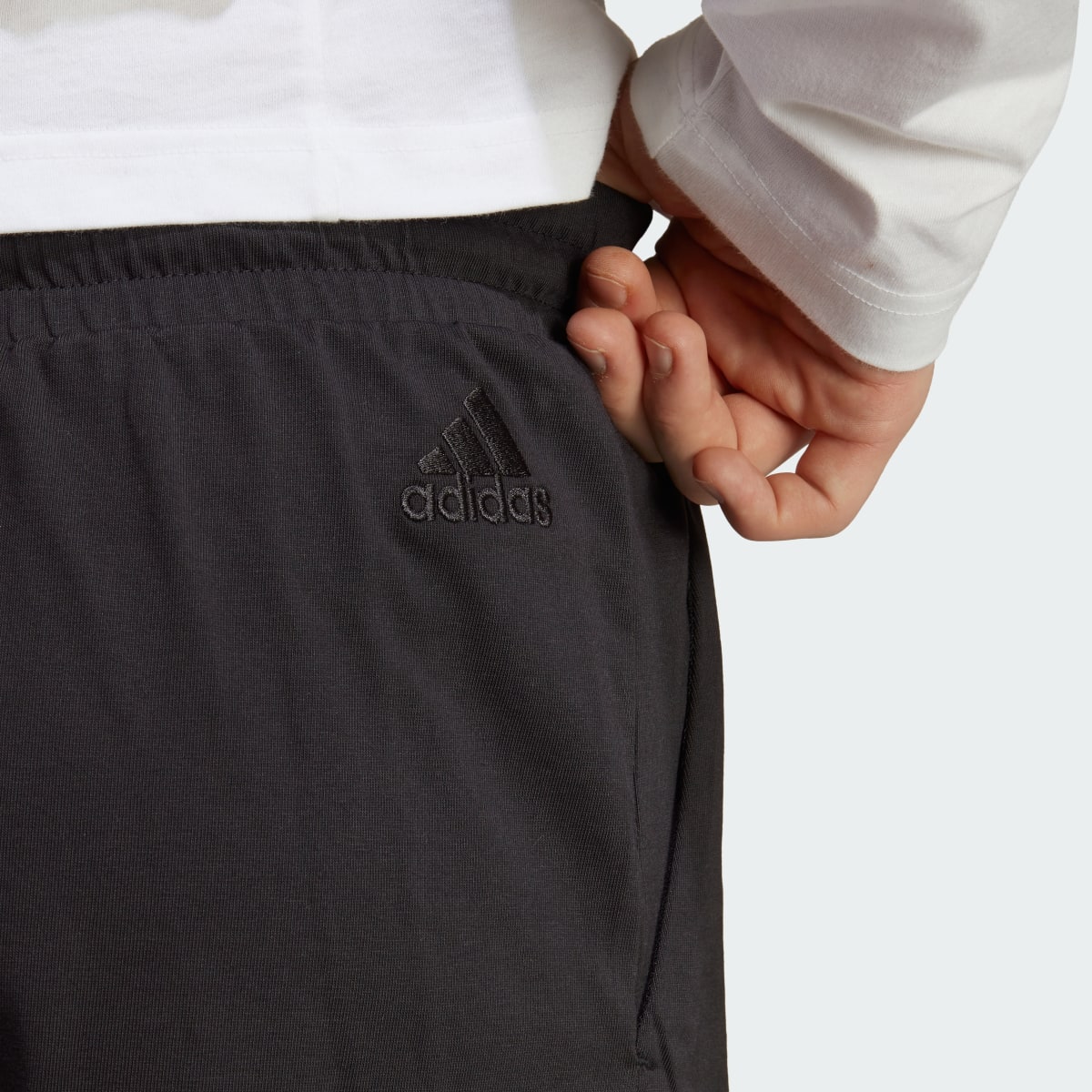 Adidas Essentials Logo Shorts. 8