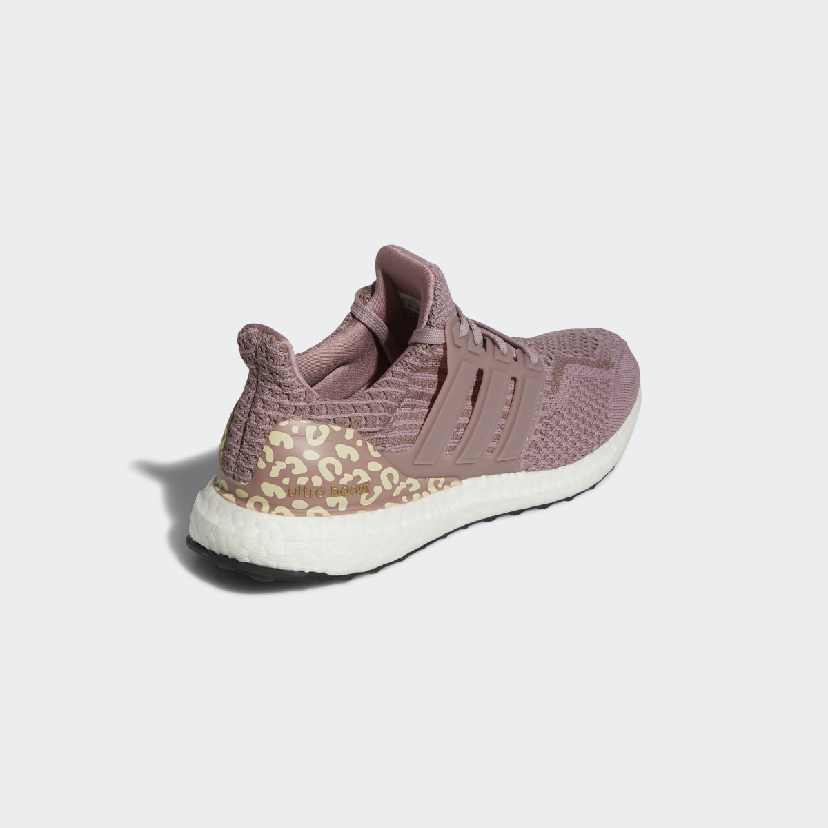 Adidas Chaussure de running Ultraboost 5.0 DNA Sportswear Lifestyle. 9