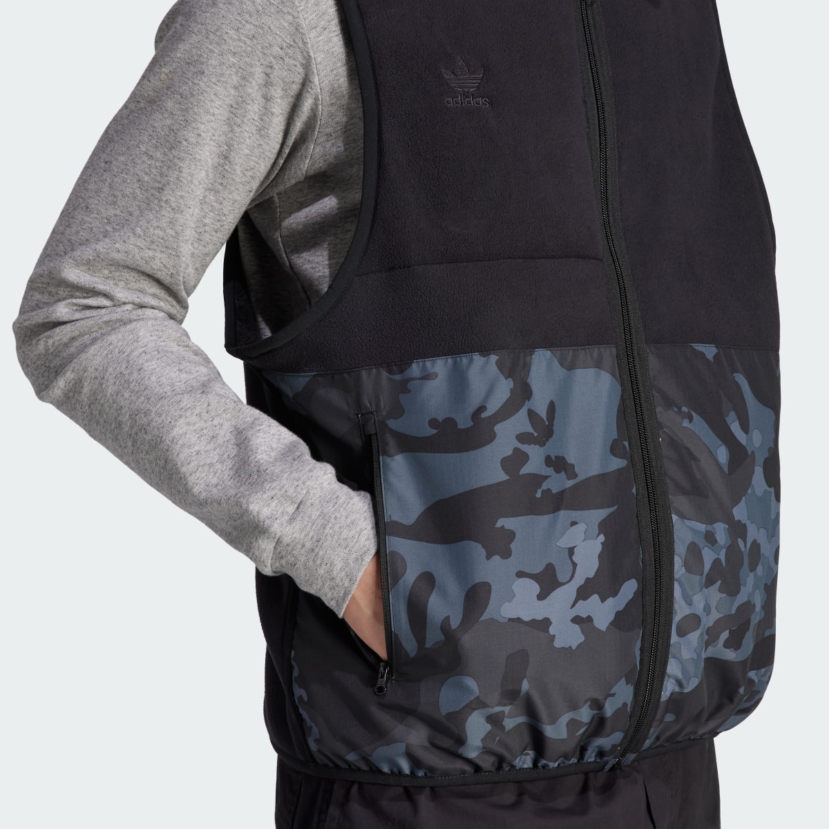 Adidas Graphics Camo Reversible Fleece Vest. 8
