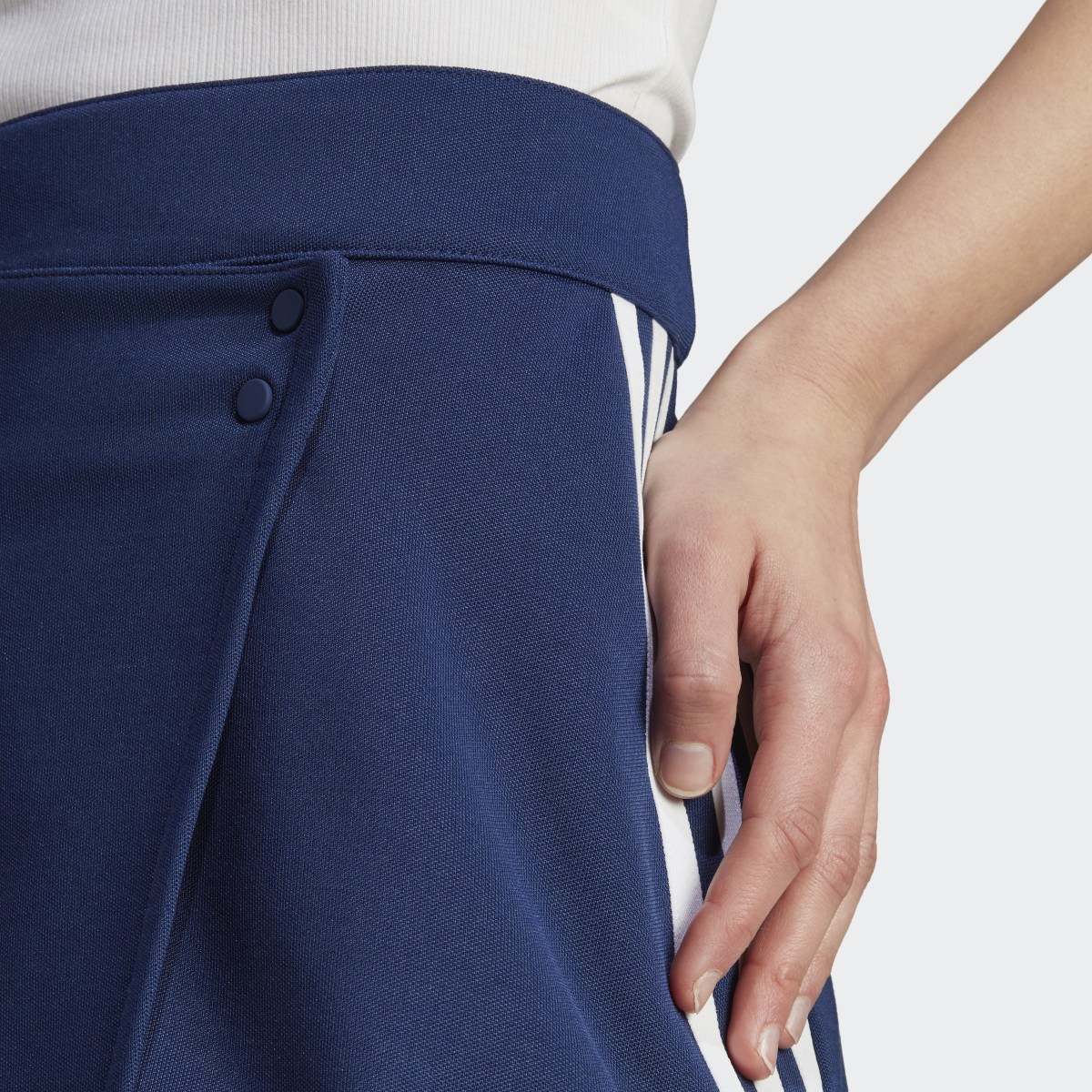 Adidas Adicolor Classics 3-Stripes Short Wrapping Skirt. 6