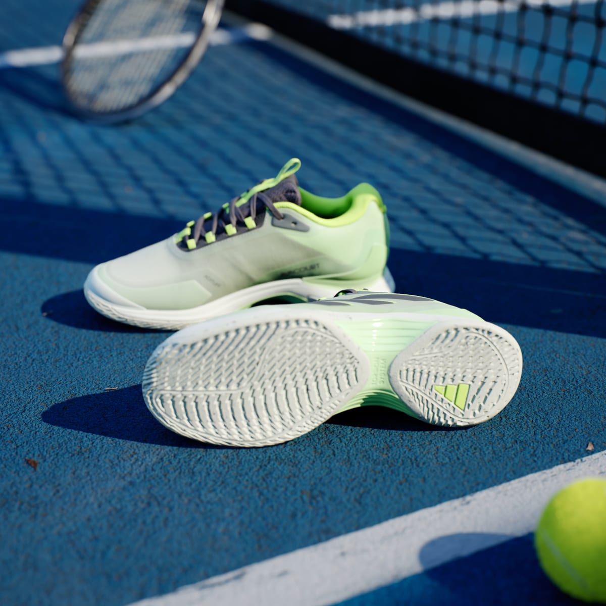 Adidas Avacourt 2 Tennis Shoes. 4