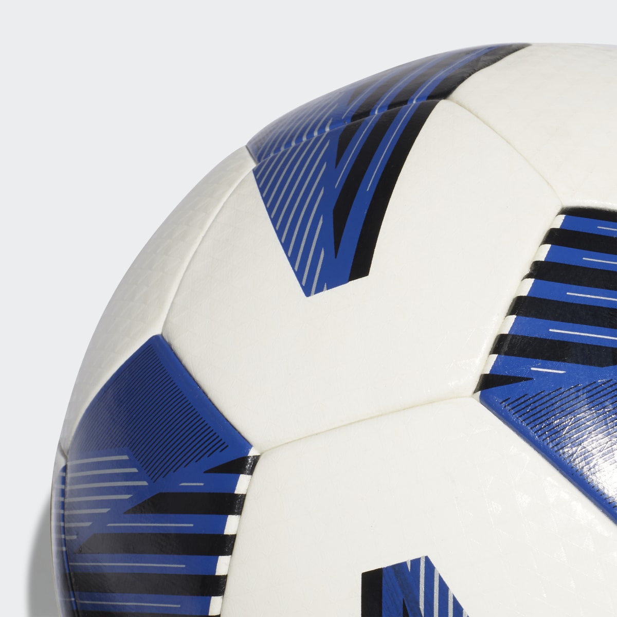 Adidas Bola Tiro League – Piso sintético. 5