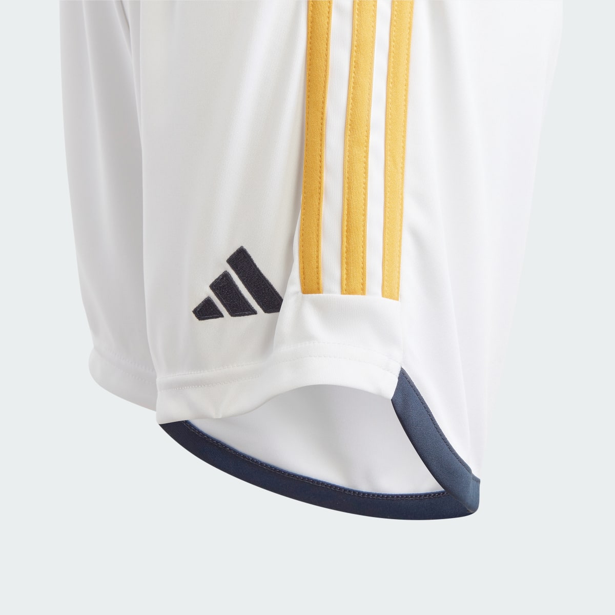 Adidas Calções Principais 23/24 do Real Madrid — Adolescente. 5