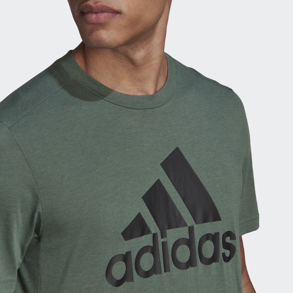 Adidas AEROREADY Designed 2 Move Feelready Sport Logo Tee. 6