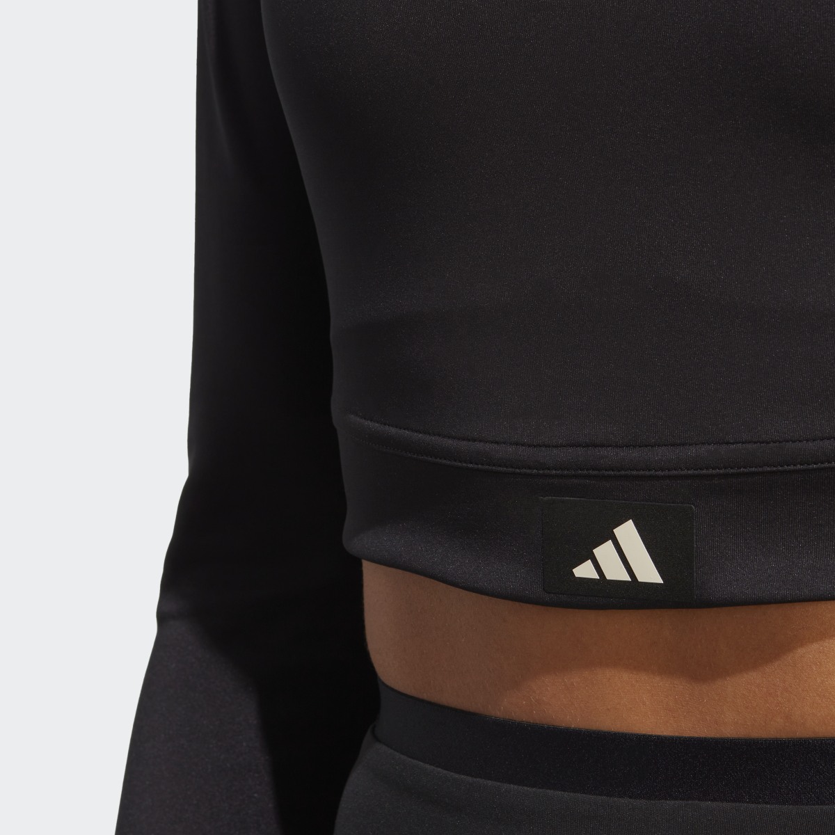 Adidas Maglia Sports Club Long Sleeve Crop. 6